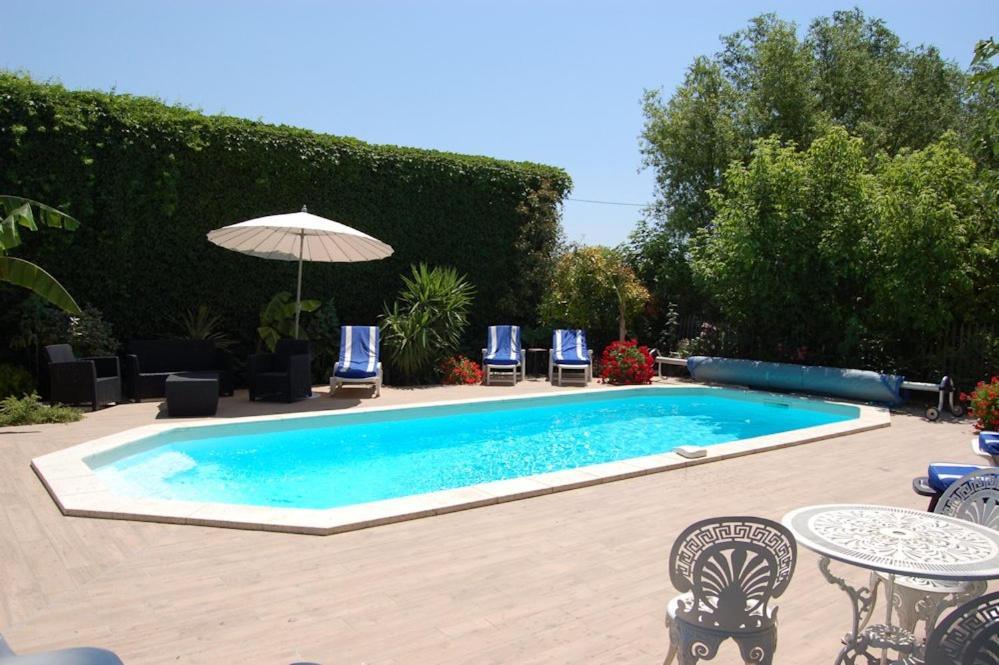 Chambre Seville - Mas Saint-Louis - Piscine Chauffee Aigues-Mortes Εξωτερικό φωτογραφία