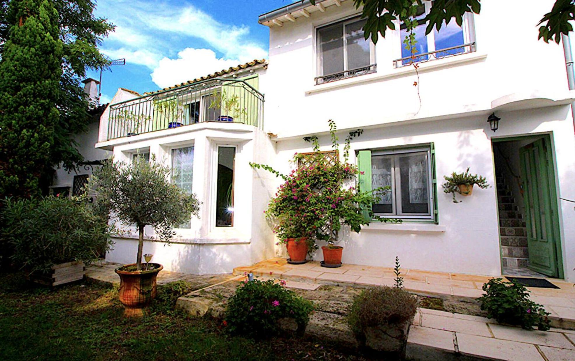 Chambre Seville - Mas Saint-Louis - Piscine Chauffee Aigues-Mortes Εξωτερικό φωτογραφία