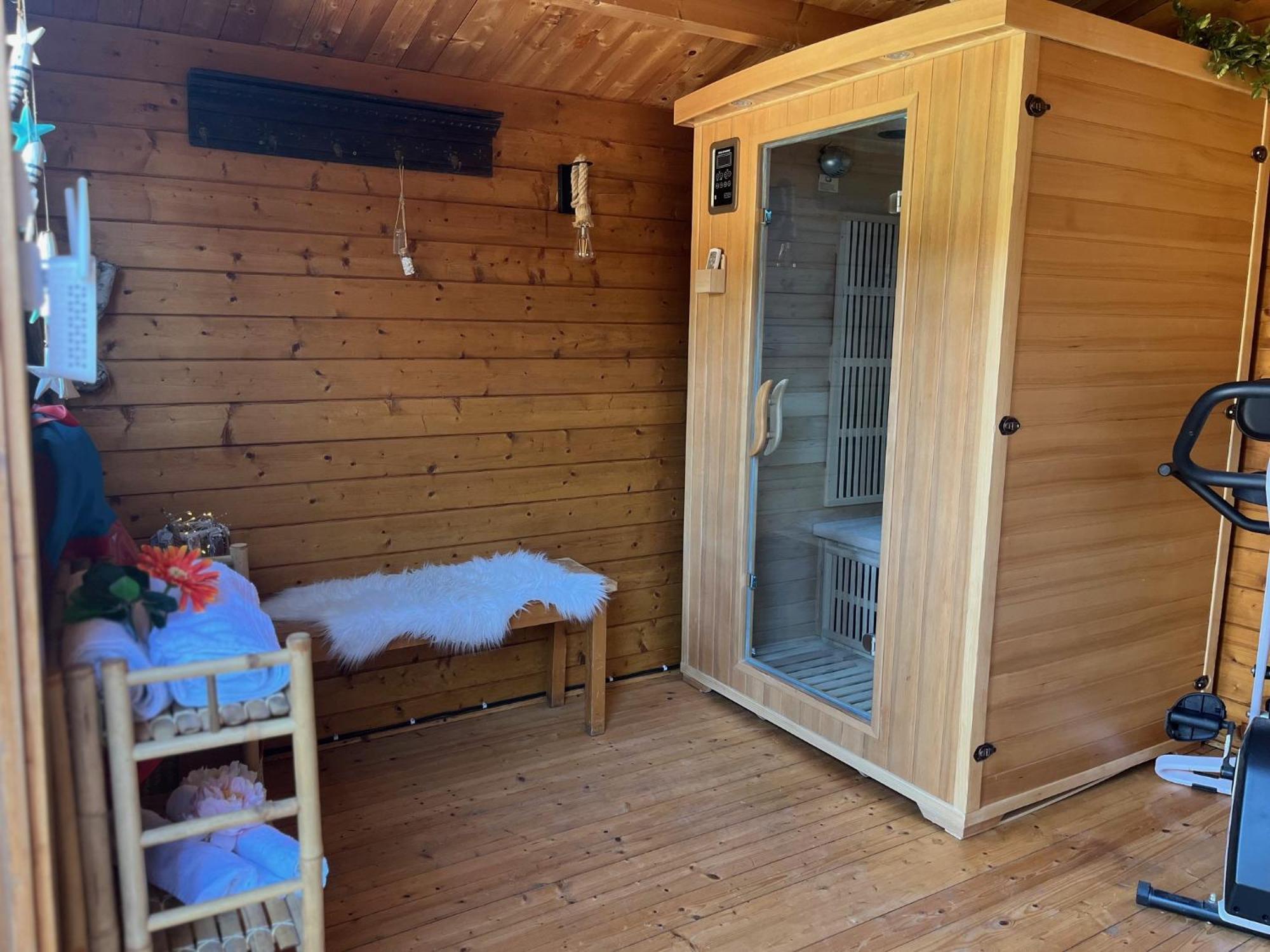 Chambre Seville - Mas Saint-Louis - Piscine Chauffee Aigues-Mortes Εξωτερικό φωτογραφία