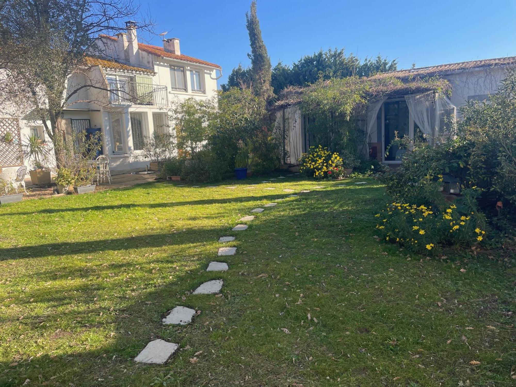 Chambre Seville - Mas Saint-Louis - Piscine Chauffee Aigues-Mortes Εξωτερικό φωτογραφία